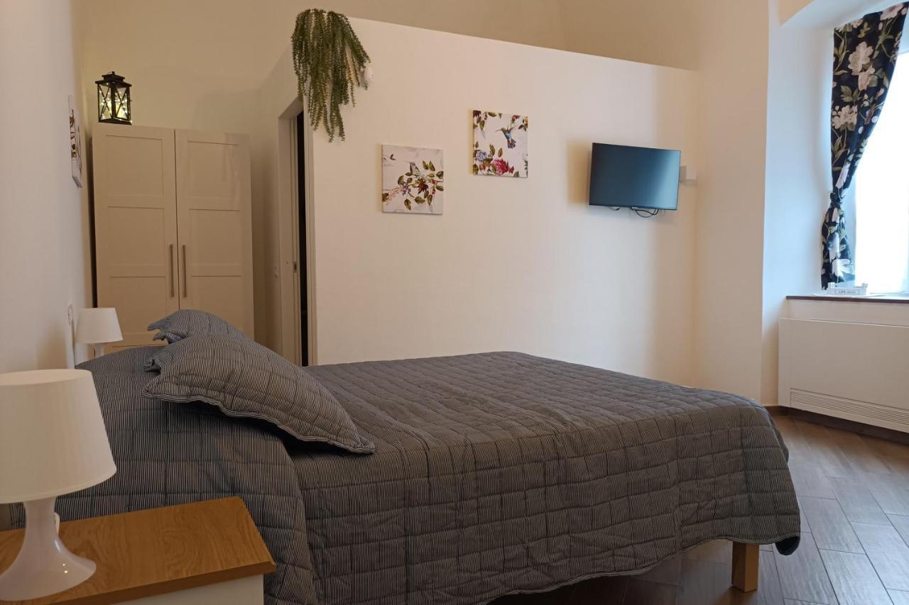 Le Terrazze Bed & Breakfast Bastia  Eksteriør bilde