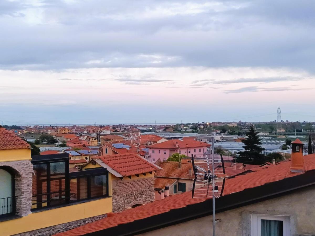 Le Terrazze Bed & Breakfast Bastia  Eksteriør bilde