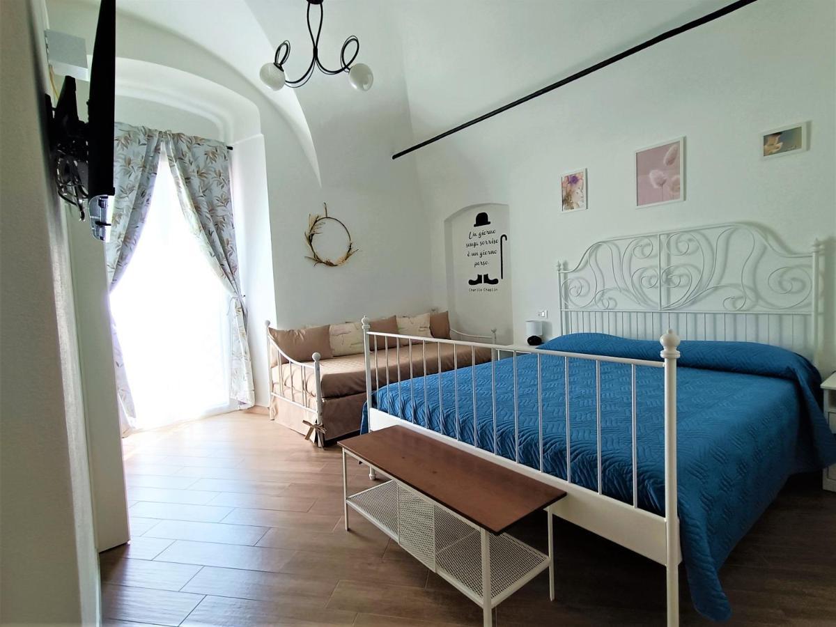 Le Terrazze Bed & Breakfast Bastia  Eksteriør bilde